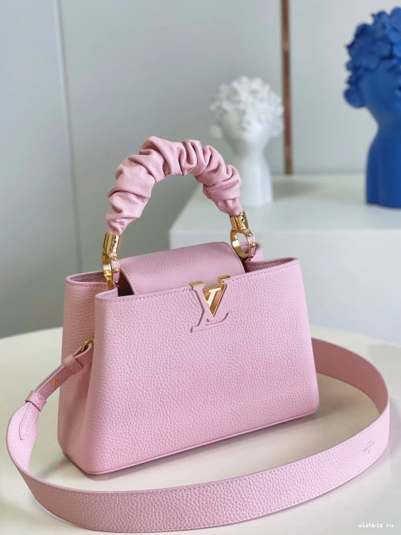 WIS LOUIS VUITTON BB CAPUCINES 0823